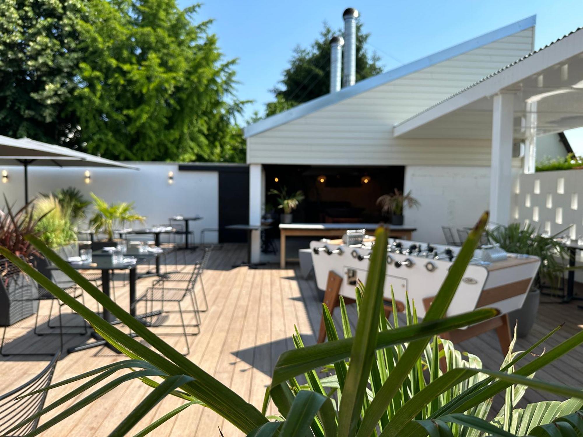 Logis Hotel & Restaurant Le Vert Bocage Franqueville-Saint-Pierre Eksteriør billede